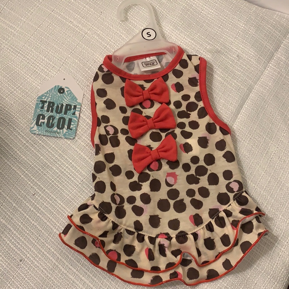 Pet dress